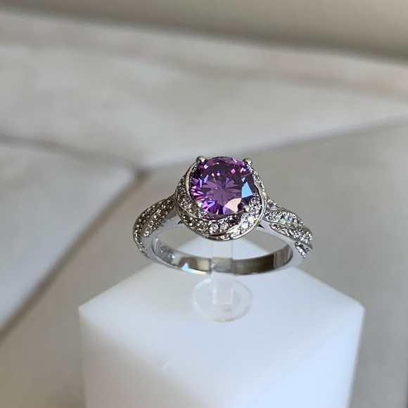 Jewelry - Sterling Silver Luxury Crystal Ring